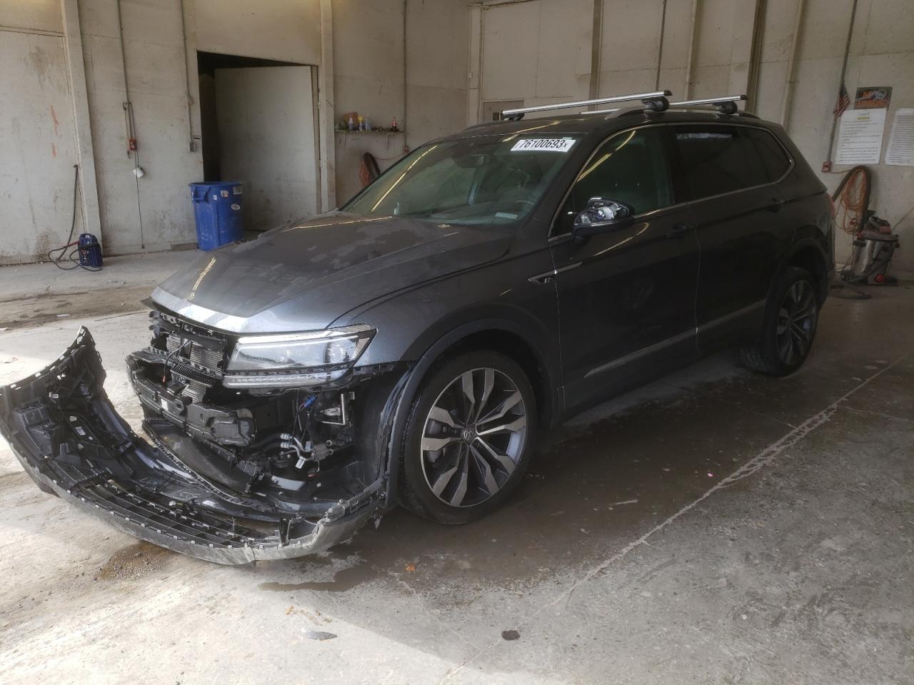 Obraz 1 z 2020 VOLKSWAGEN TIGUAN SEL PREMIUM R-LINE 2020 z VIN 3VV4B7AX1LM062929
