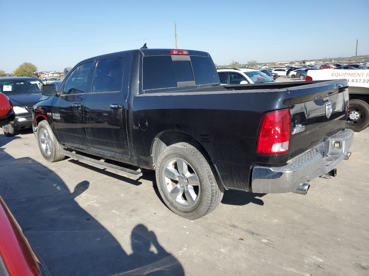 Obraz 2 z Ram 1500 z VIN 1C6RR6LT7FS669134