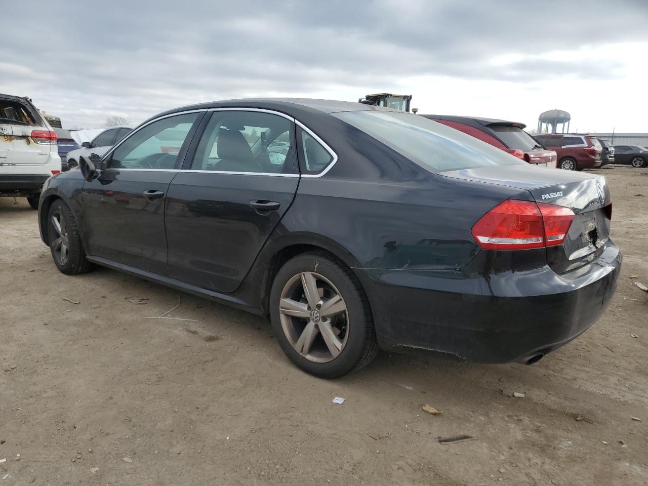 Изображение 2 2012 VOLKSWAGEN PASSAT SE 2012 с VIN 1VWBH7A33CC031293