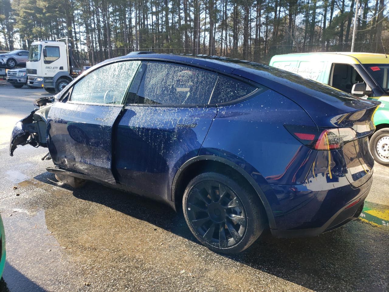 Изображение 2 2022 TESLA MODEL Y  2022 с VIN 7SAYGDEE2NF386605