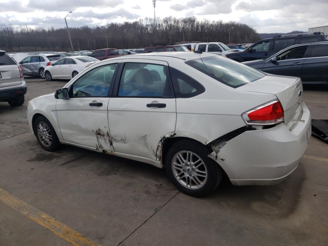 Изображение 2 2009 FORD FOCUS SE 2009 с VIN 1FAHP35N69W116288