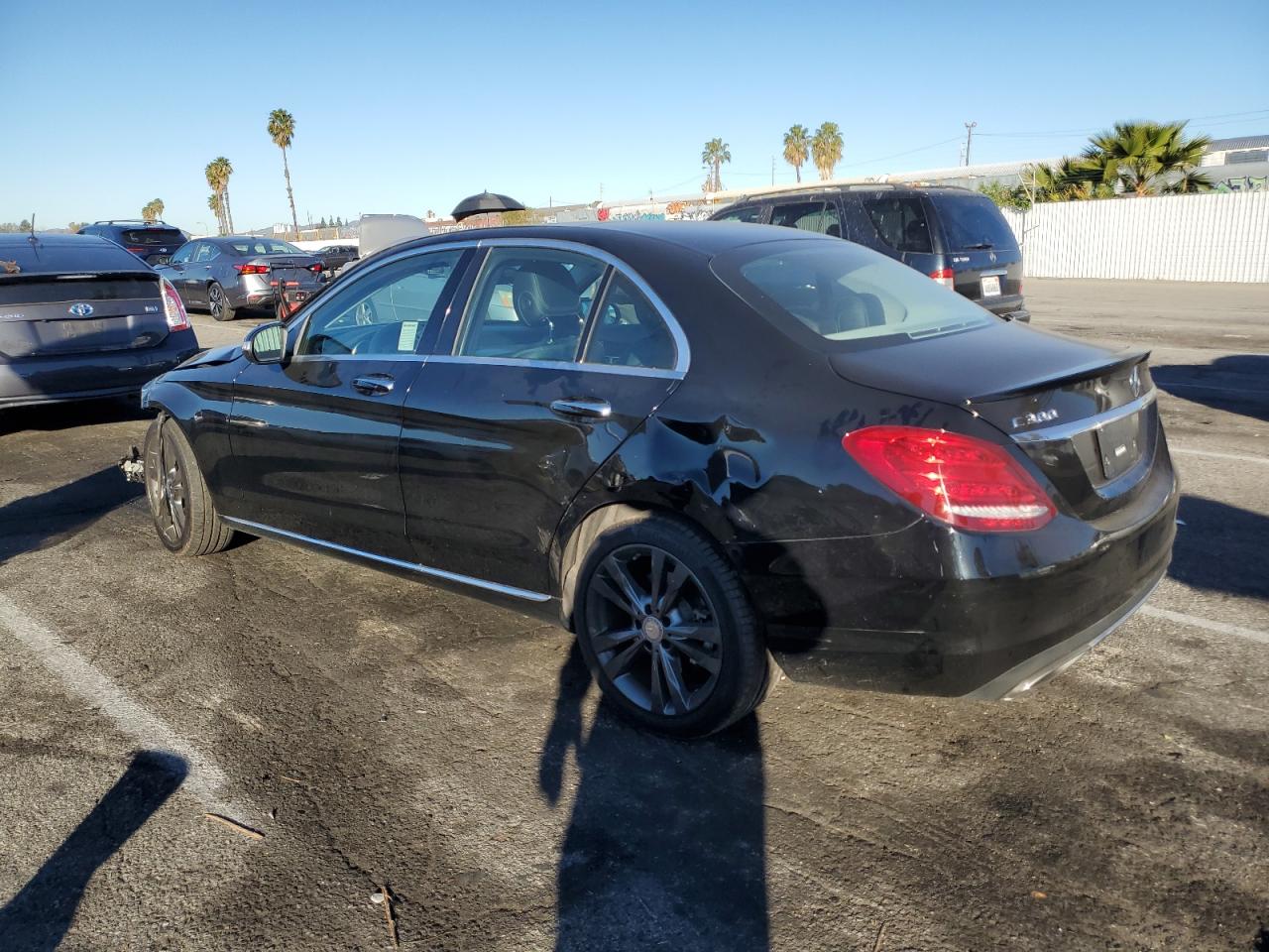 Image 2 of 2015 MERCEDES-BENZ C 300 4MATIC 2015 with VIN 55SWF4KB5FU073548