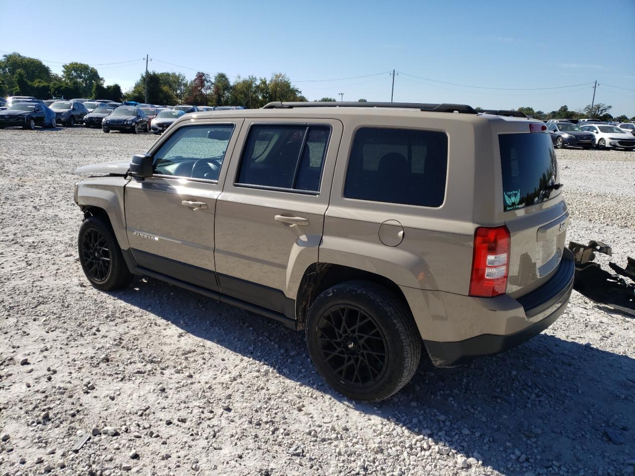 Obraz 2 z 2016 JEEP PATRIOT LATITUDE 2016 z VIN 1C4NJPFA7GD794204