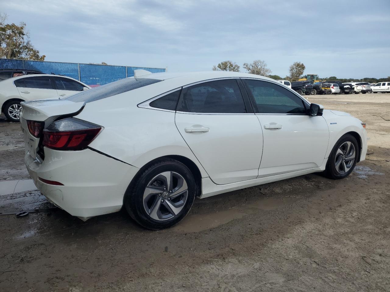 Изображение 3 2019 HONDA INSIGHT EX 2019 с VIN 19XZE4F53KE021387