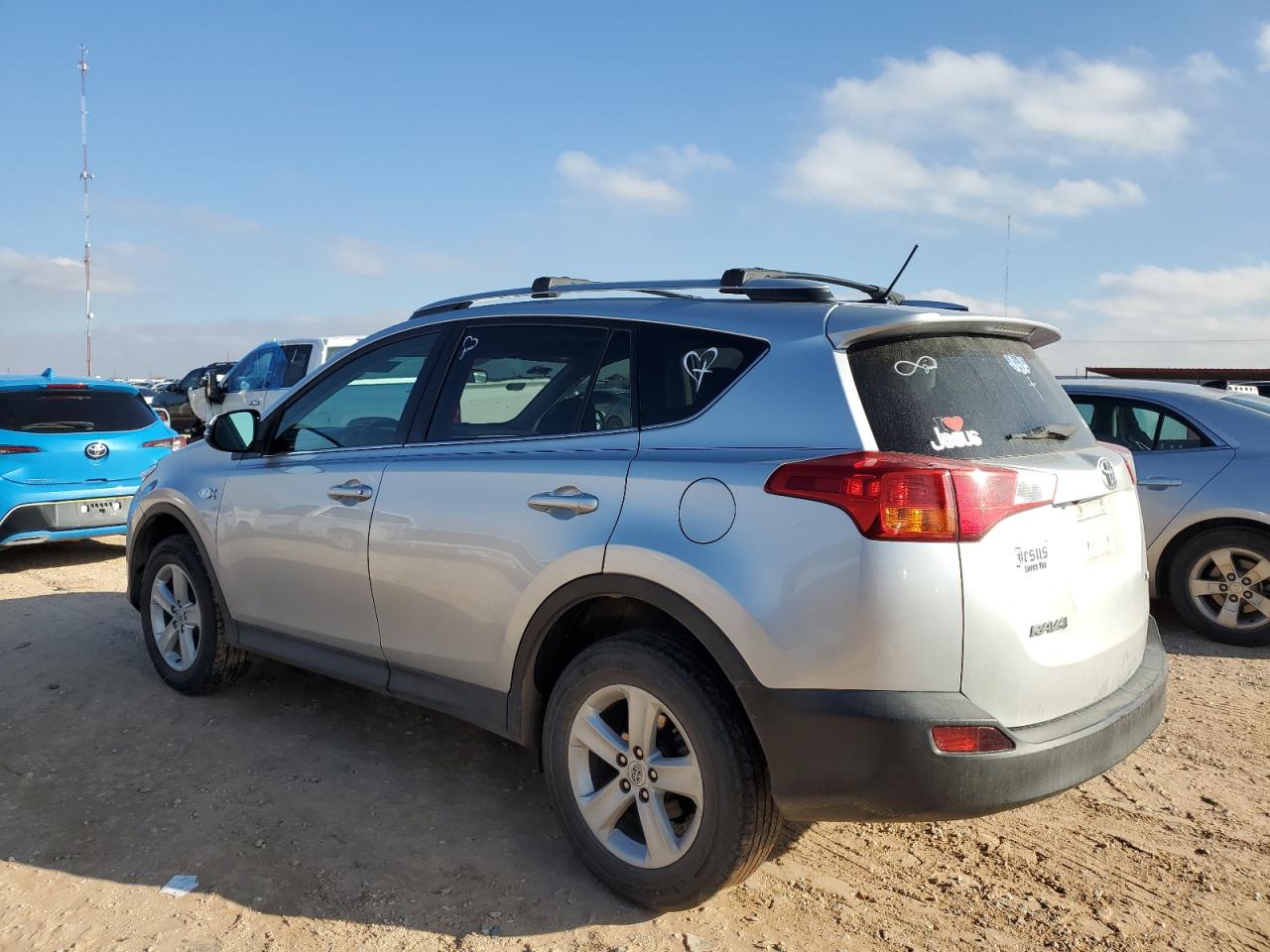 Image 2 of 2014 TOYOTA RAV4 XLE 2014 with VIN 2T3WFREVXEW117718