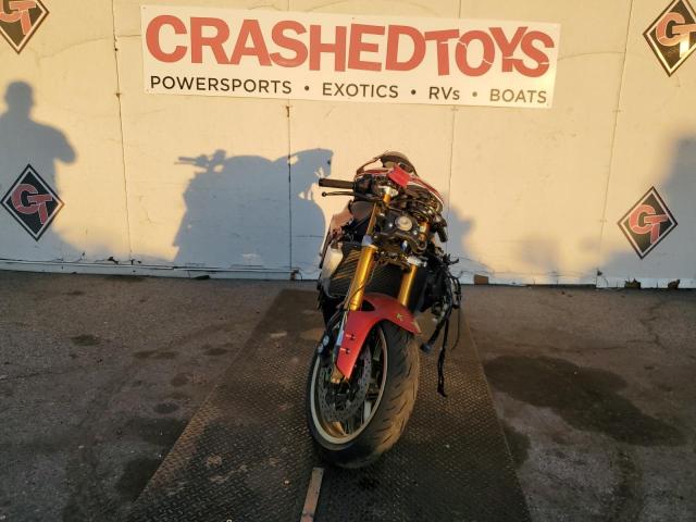 Obraz 2 z 2022 YAMAHA YZFR1  2022 z VIN JYARN66Y4NA000735