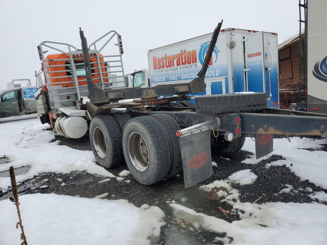 Image 3 of 2005 PETERBILT 379  2005 with VIN 1NP5D49X45N865431