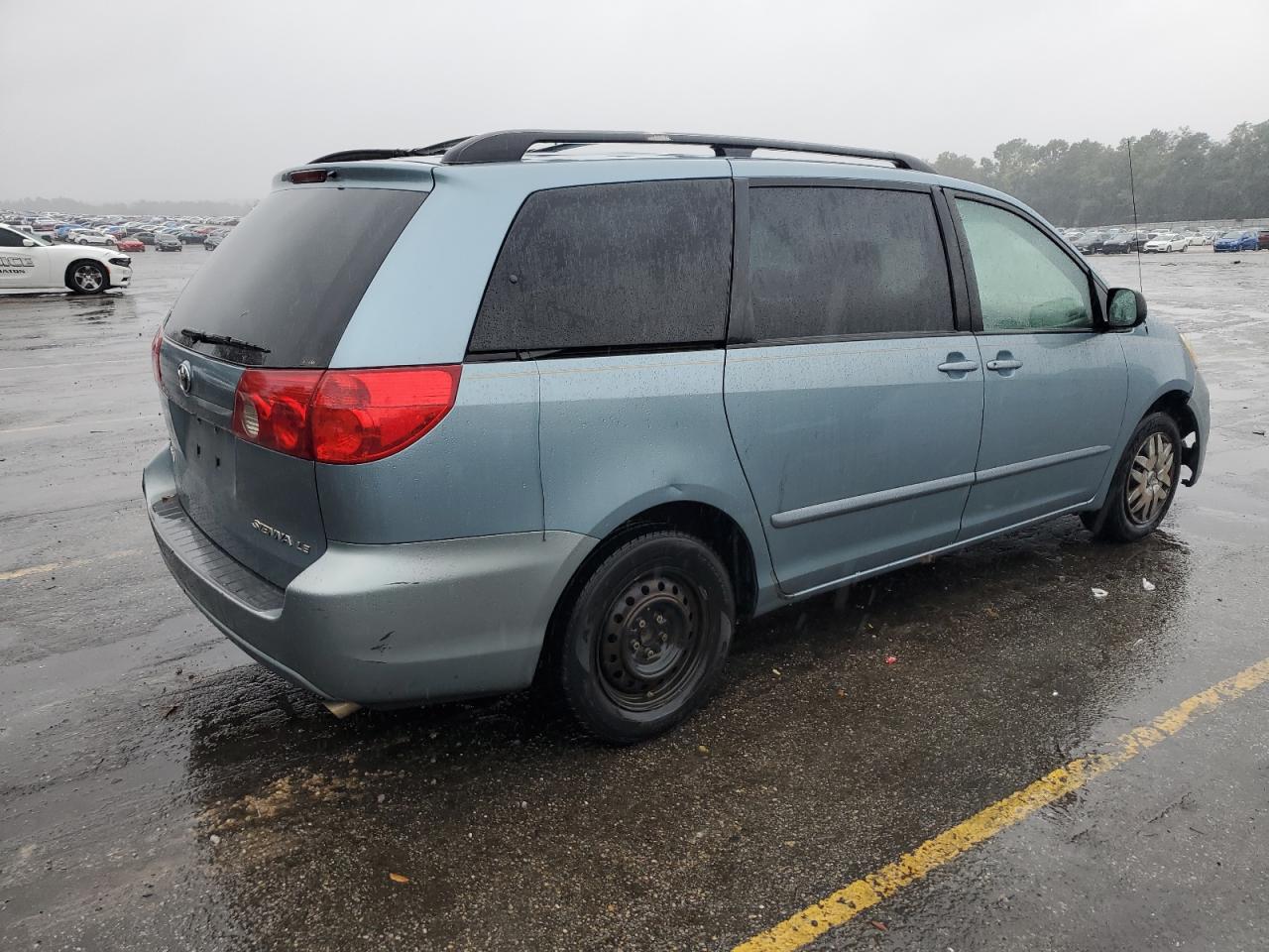 Obraz 3 z Toyota Sienna Ce 2008 z VIN 5TDZK23C78S224992