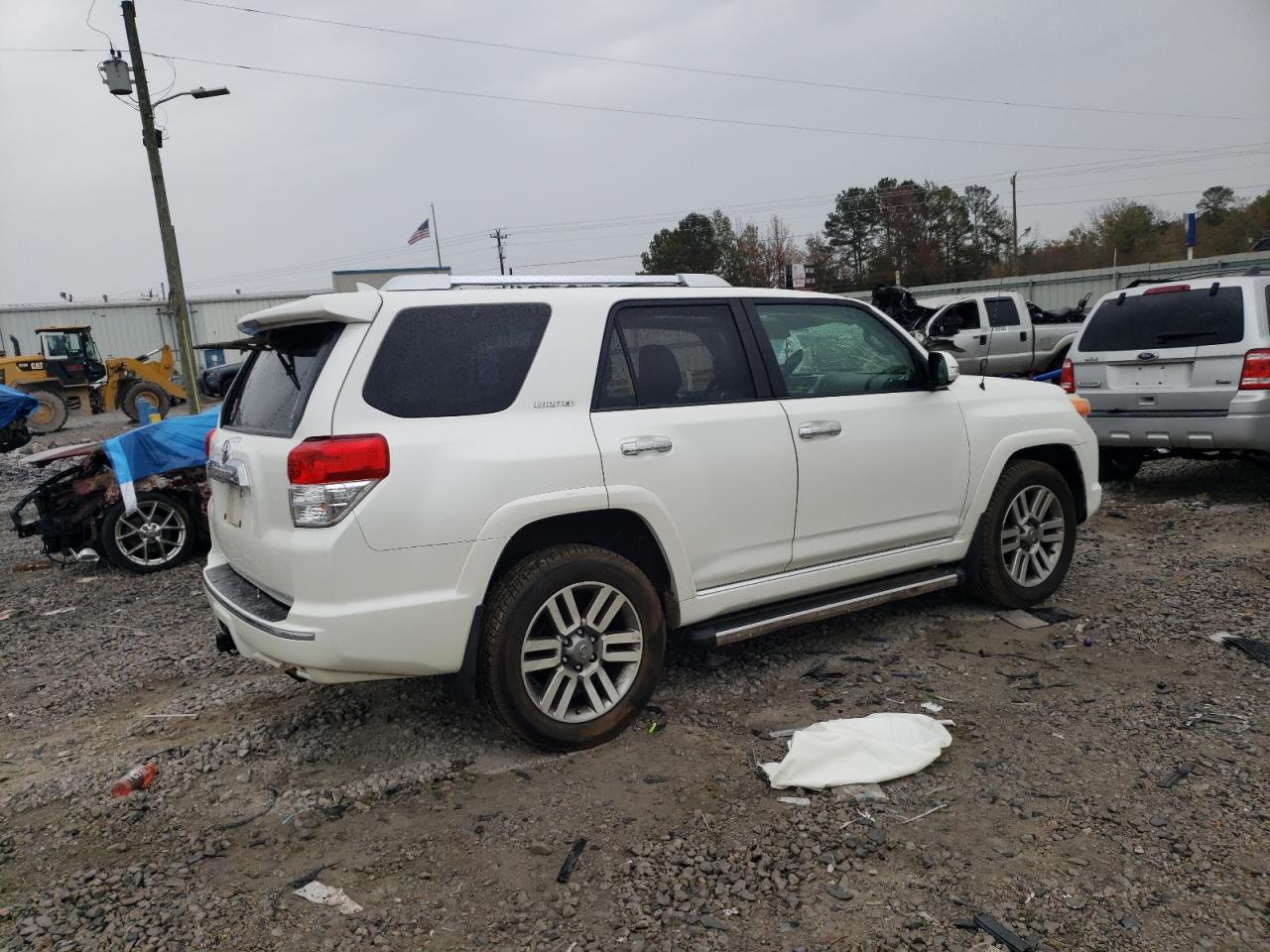 Изображение 3 2011 TOYOTA 4RUNNER SR5 2011 с VIN JTEBU5JR2B5063383