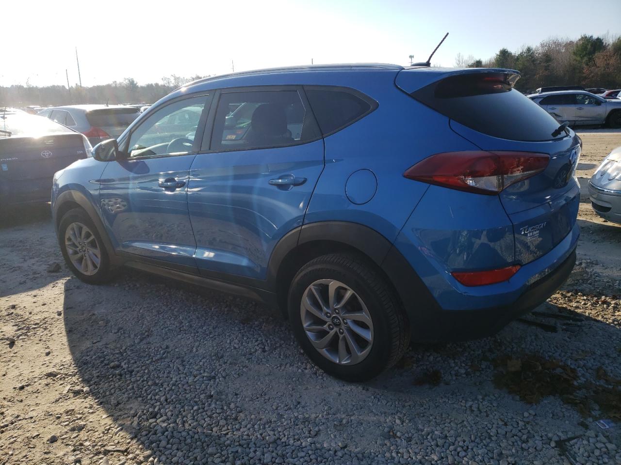 Image 2 of 2016 HYUNDAI TUCSON LIMITED 2016 with VIN KM8J3CA40GU159887