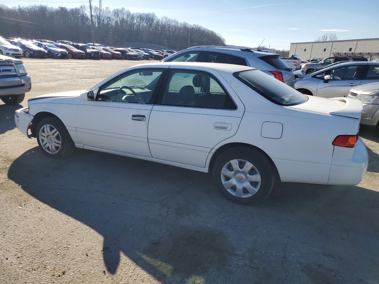Изображение 2 2001 TOYOTA CAMRY CE 2001 с VIN 4T1BG22K91U779175