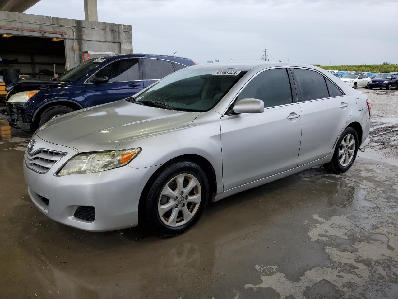 Obraz 1 z 2010 TOYOTA CAMRY BASE 2010 z VIN 4T1BF3EK1AU079008