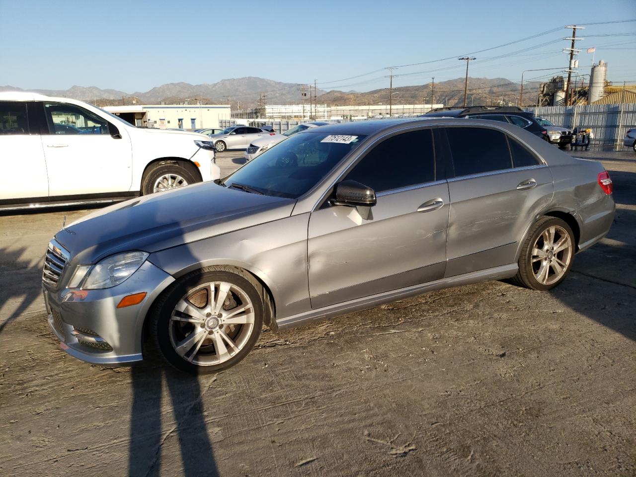 Изображение 1 2013 MERCEDES-BENZ E 350 2013 с VIN WDDHF5KB8DA773043