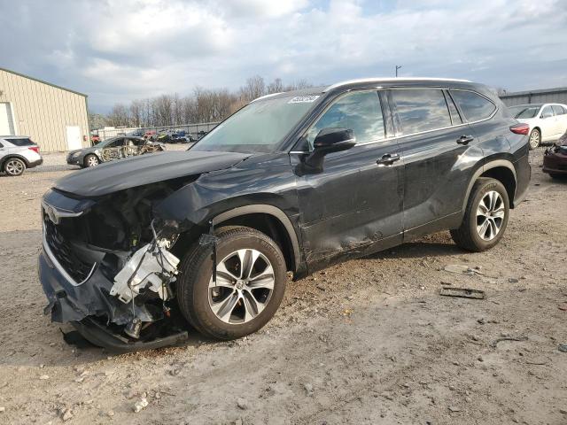 Image 1 of 2021 TOYOTA HIGHLANDER XLE 2021 with VIN 5TDGZRAH6MS047405