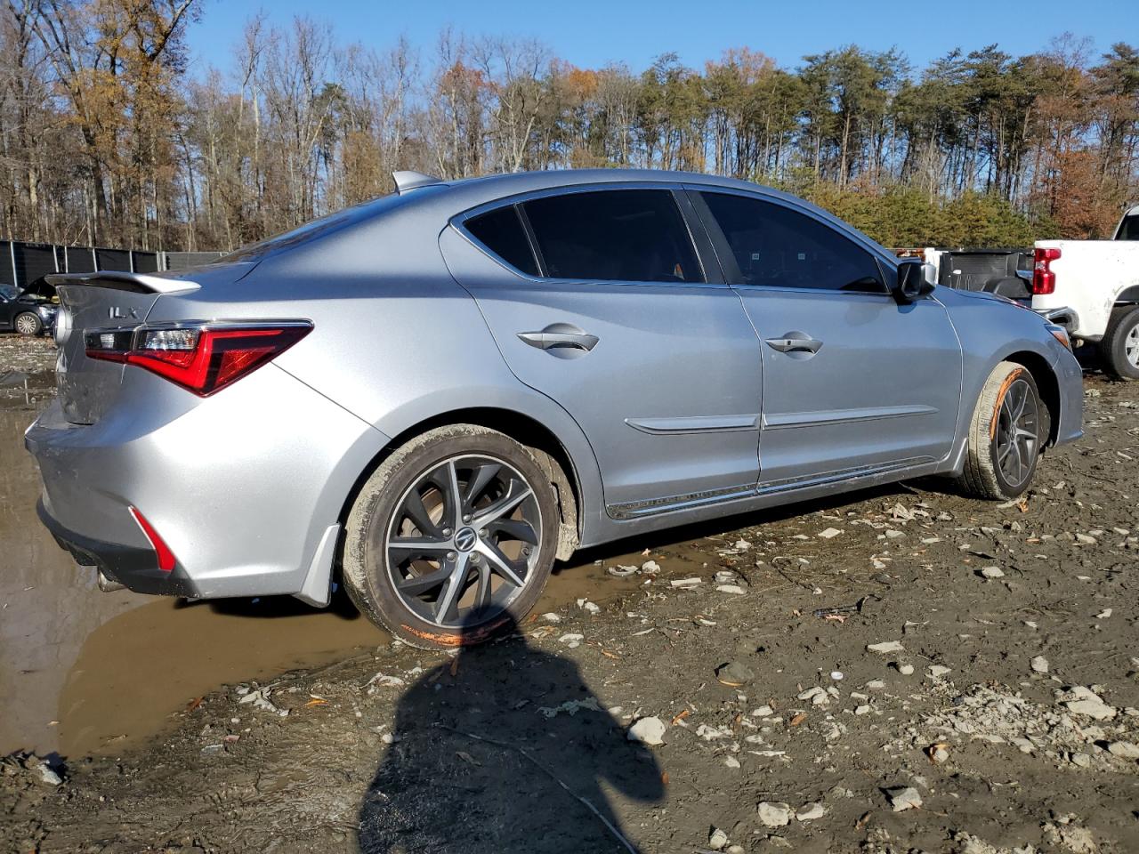 Image 3 of 2019 ACURA ILX PREMIUM 2019 with VIN 19UDE2F70KA004809