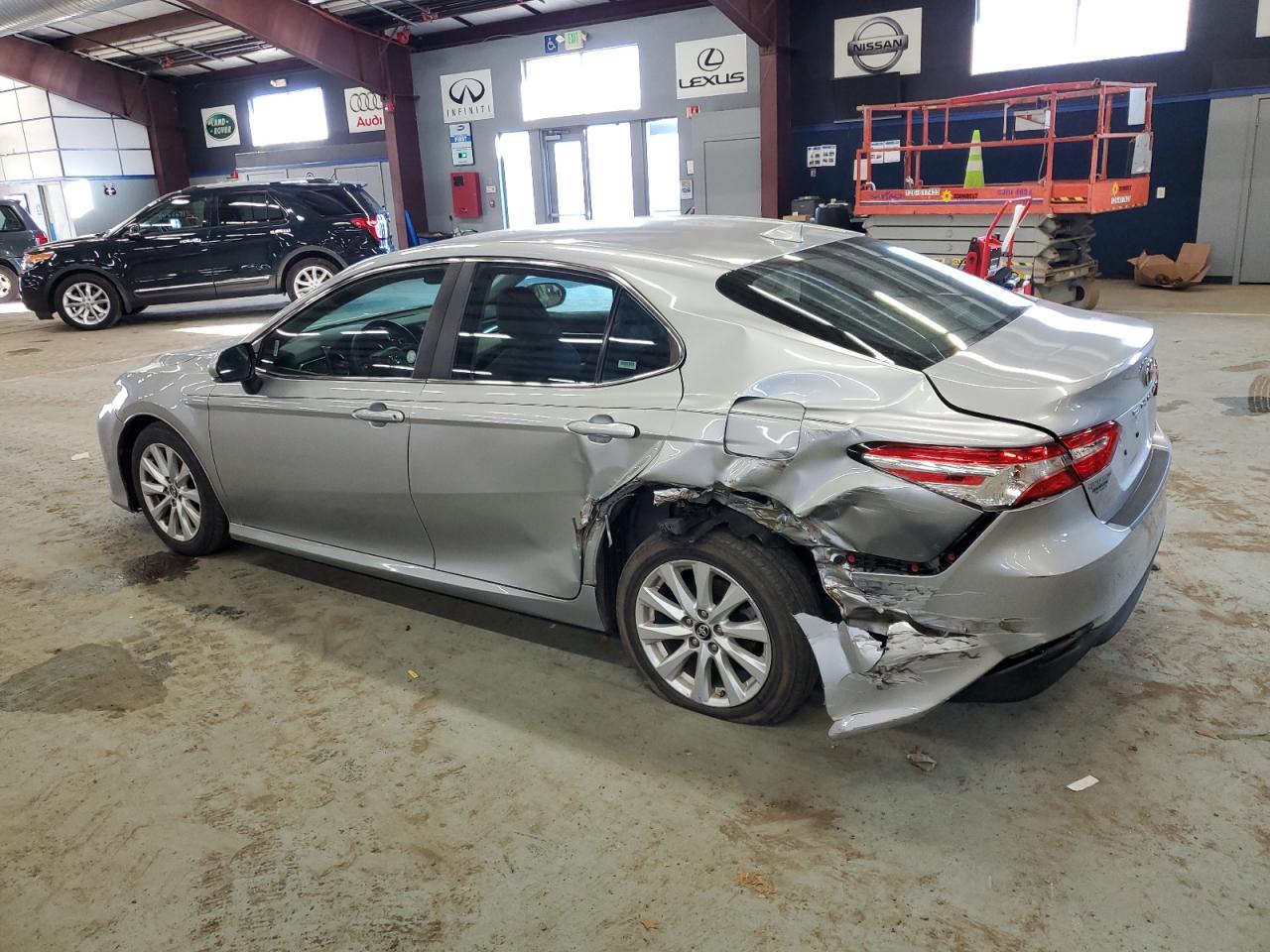Изображение 2 2019 TOYOTA CAMRY L 2019 с VIN 4T1B11HK7KU745501