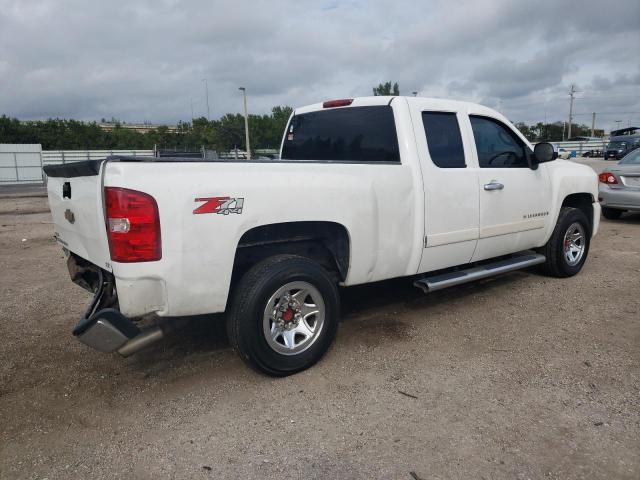 Image 3 of 2007 CHEVROLET SILVERADO K1500 2007 with VIN 1GCEK19037E501602