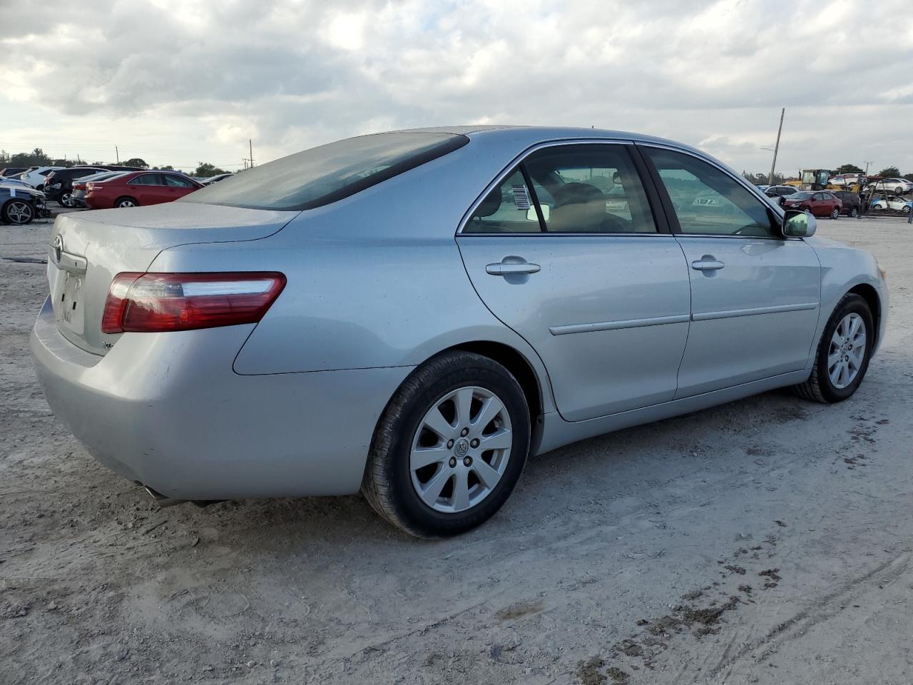 Изображение 3 2007 TOYOTA CAMRY LE 2007 с VIN 4T1BK46K27U520346