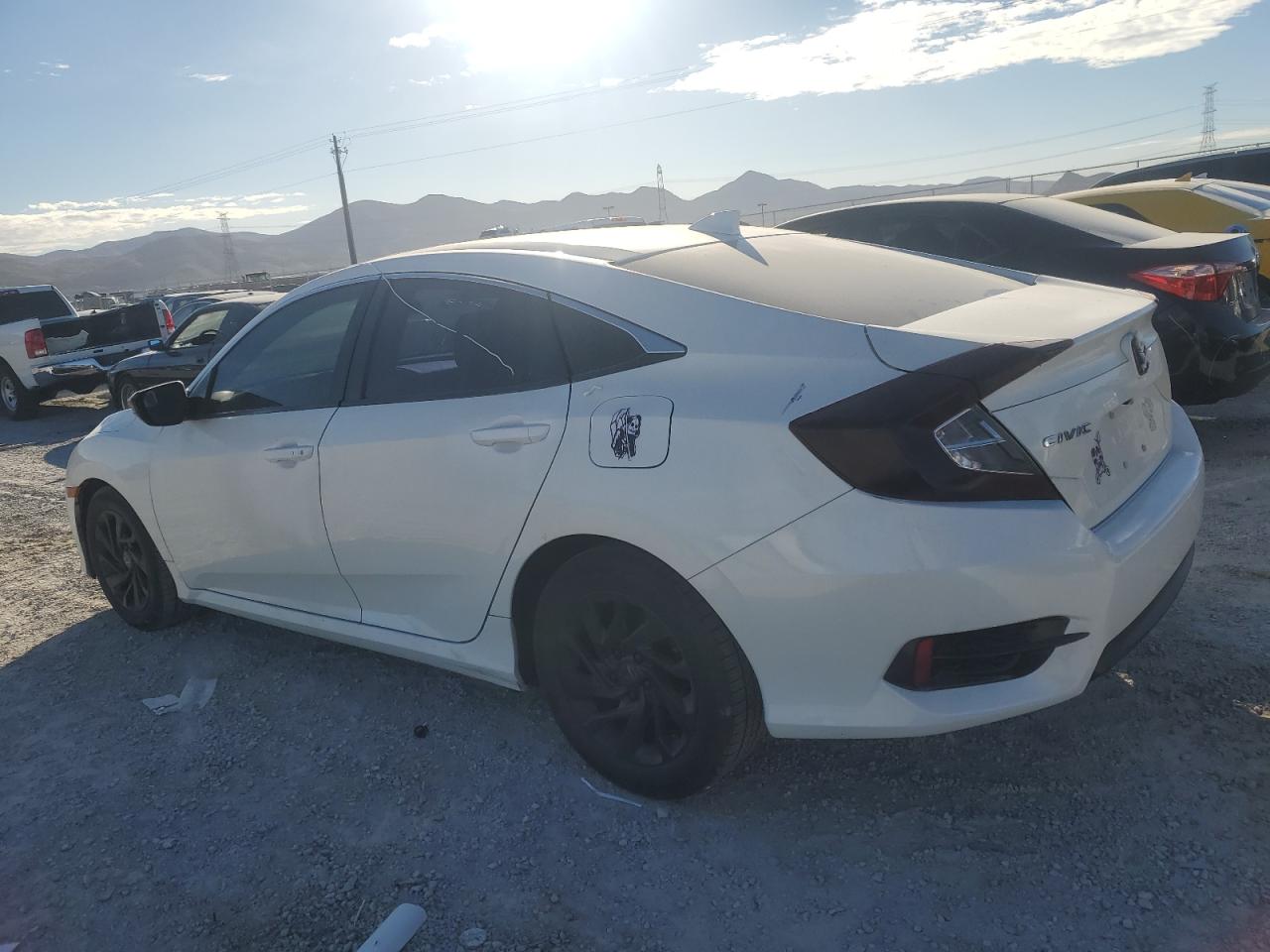 Obraz 2 z 2017 HONDA CIVIC EX 2017 z VIN 2HGFC2F77HH508296