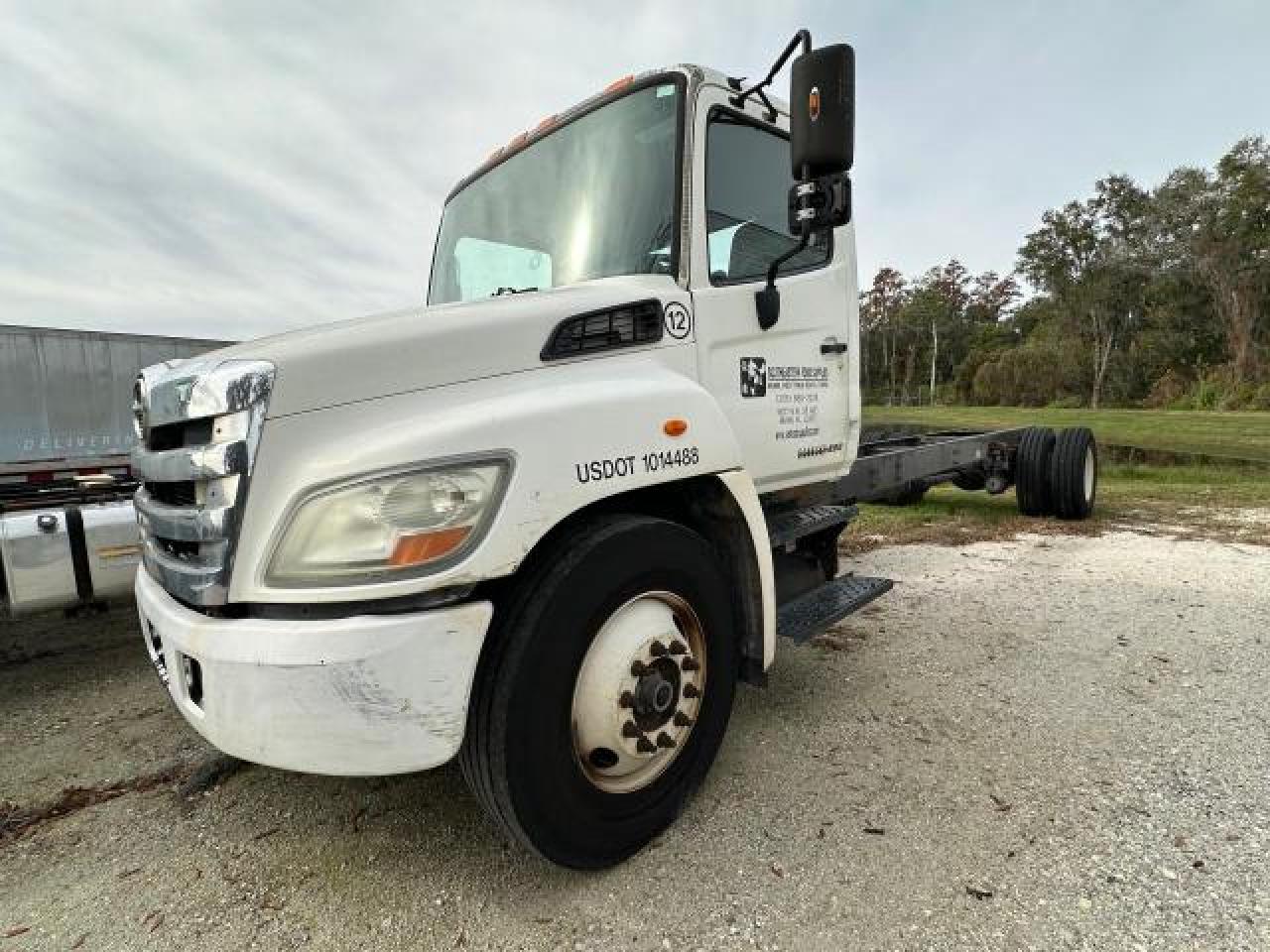 Image 2 of 2013 HINO HINO 338  2013 with VIN 5PVNV8JV2D4S53030