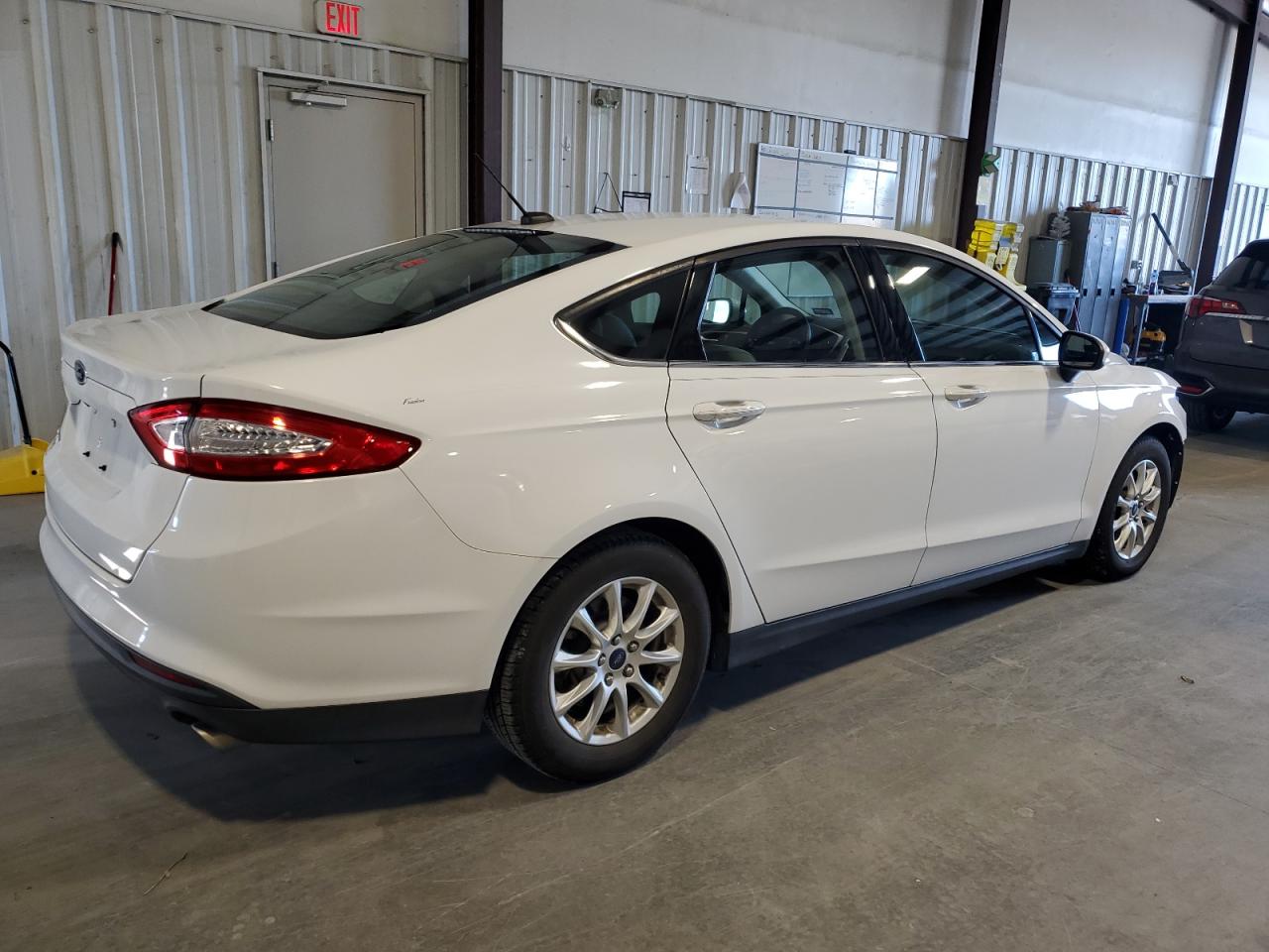 Obraz 3 z 2016 FORD FUSION S 2016 z VIN 3FA6P0G74GR130517