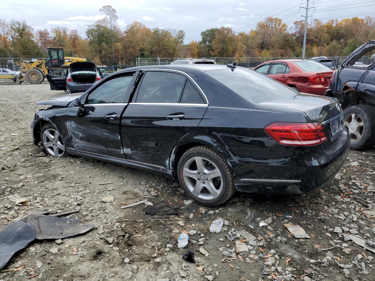 Image 2 of 2014 MERCEDES-BENZ E 350 4MATIC 2014 with VIN WDDHF8JB7EA923776