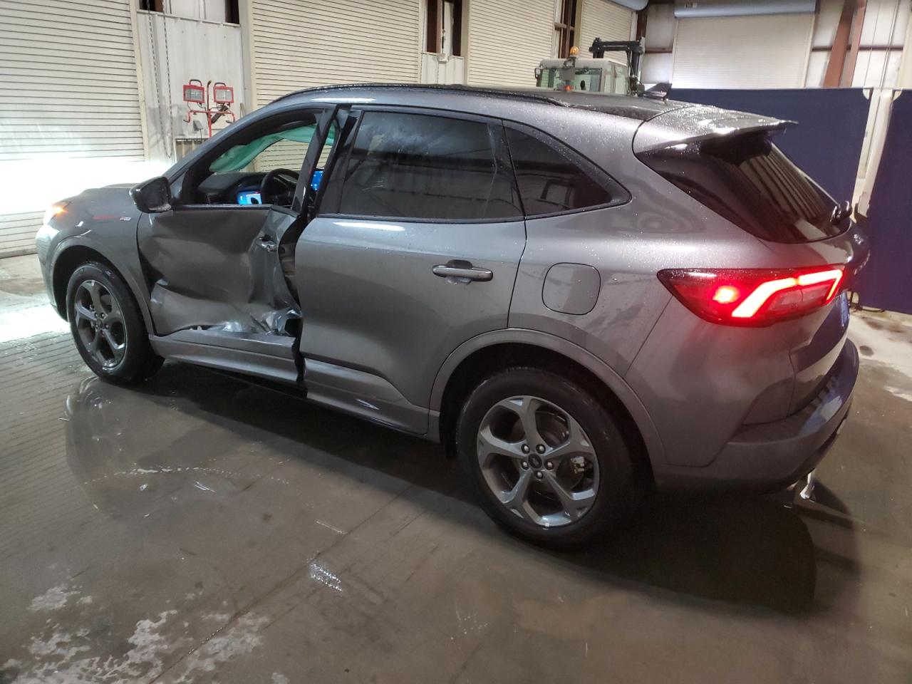 Изображение 2 2023 FORD ESCAPE ST LINE 2023 с VIN 1FMCU9MN7PUA44989