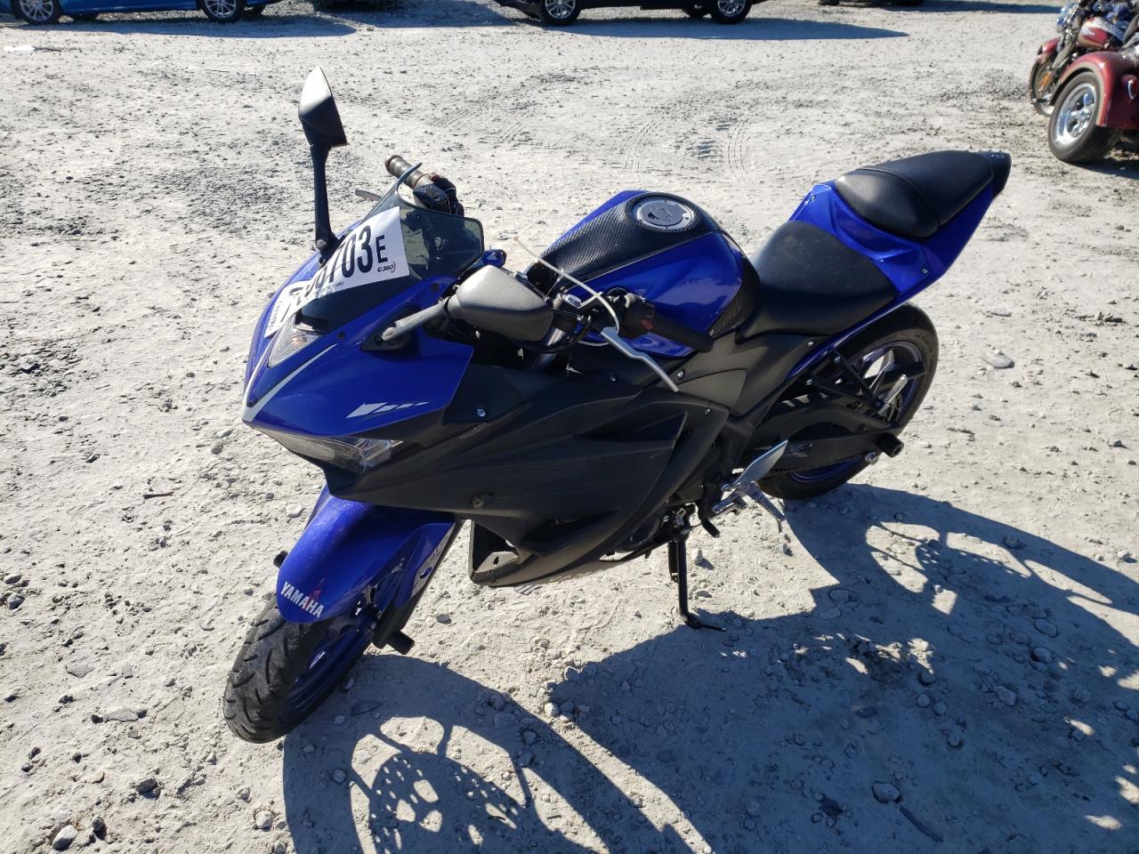 Image 2 of Yamaha Yzfr3 2016 with VIN MH3RH06Y6GK010660