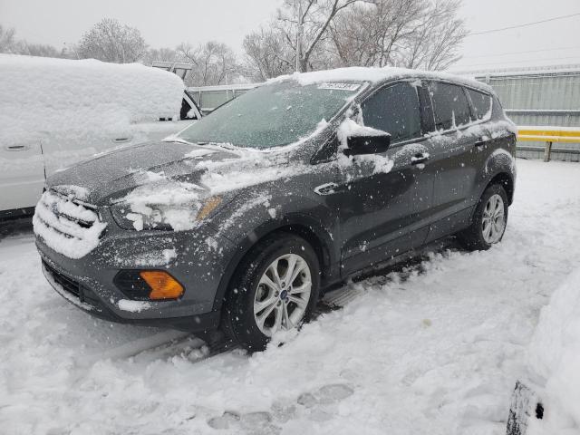 Obraz 1 z 2018 FORD ESCAPE S 2018 z VIN 1FMCU0F7XJUB12672