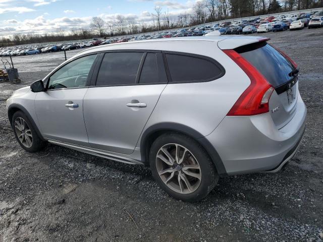 Obraz 2 z 2016 VOLVO V60 CROSS COUNTRY PREMIER 2016 z VIN YV4612HK4G1003445