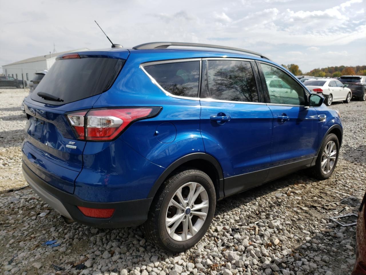Obraz 3 z Ford Escape Se 2017 z VIN 1FMCU0GD3HUC39245