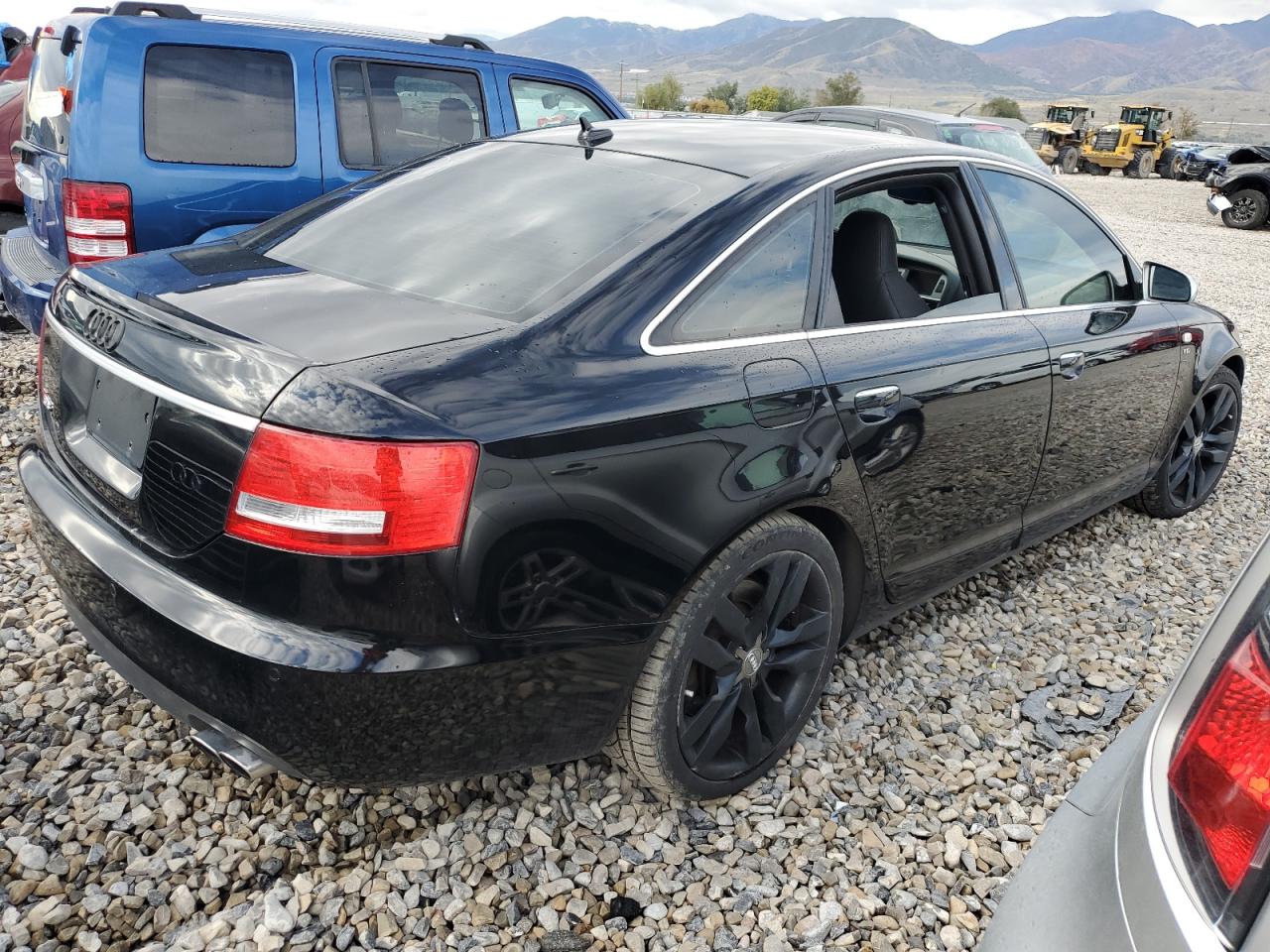 Obraz 3 z Audi S6 Quattro 2008 z VIN WAUDN74F48N093529