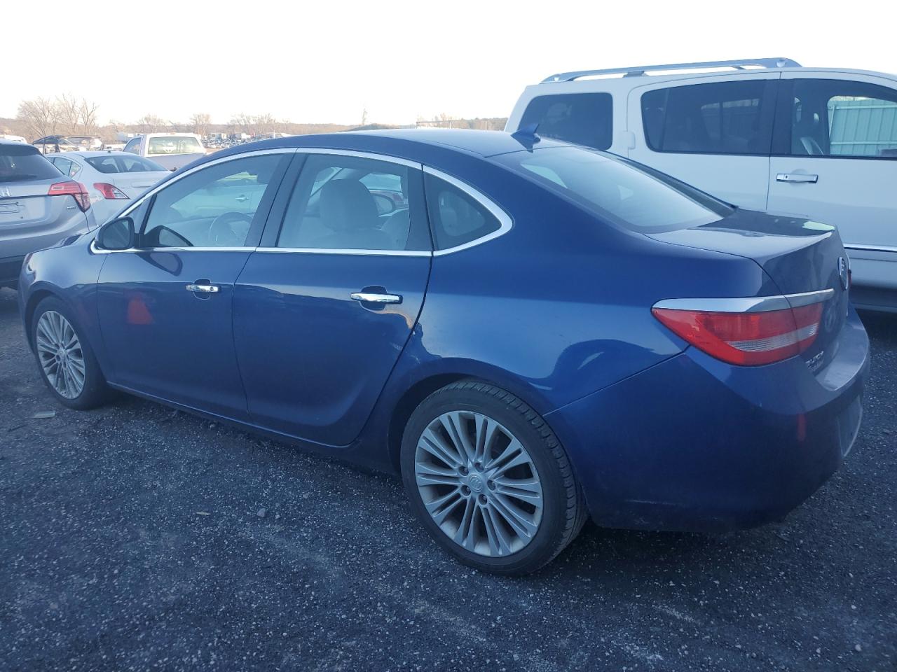 Obraz 2 z 2013 BUICK VERANO  2013 z VIN 1G4PP5SK9D4195838