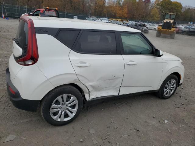Изображение 3 2022 KIA SOUL LX 2022 с VIN KNDJ23AU7N7831429