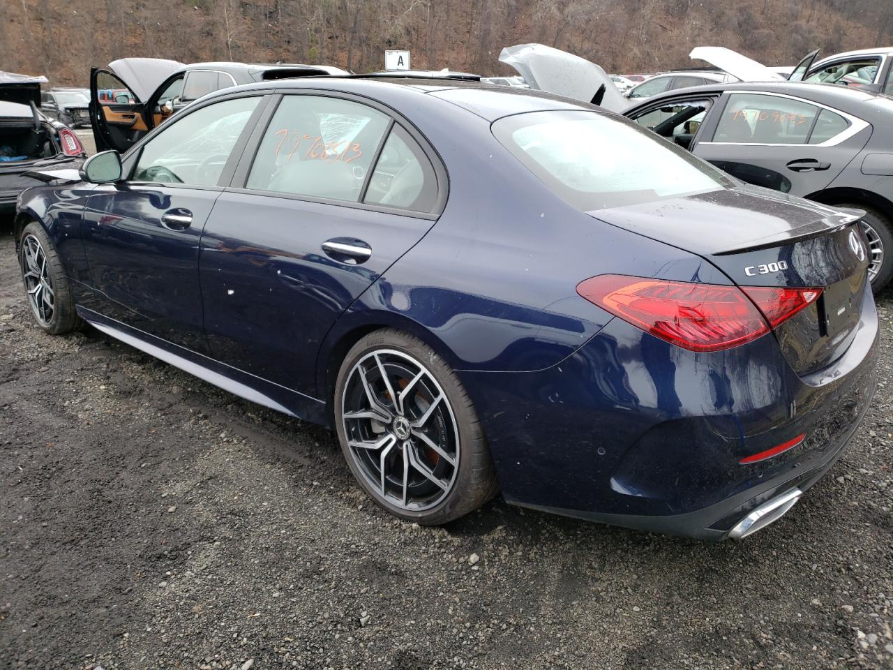 Obraz 2 z 2023 MERCEDES-BENZ C 300 2023 z VIN W1KAF4GBXPR084910