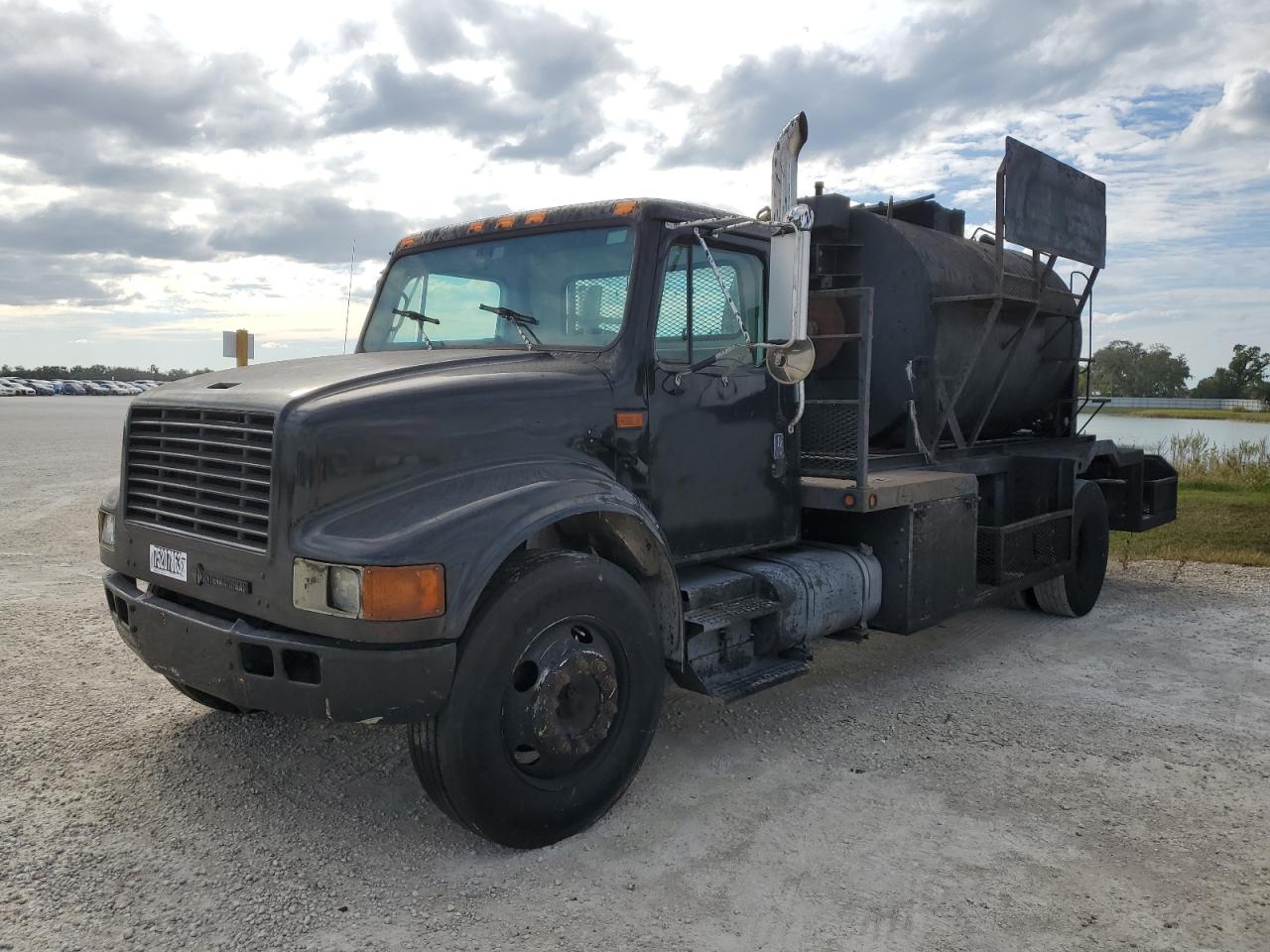 Изображение 2 2000 INTERNATIONAL 4000 4700 2000 с VIN 1HTSCABM7YH236702