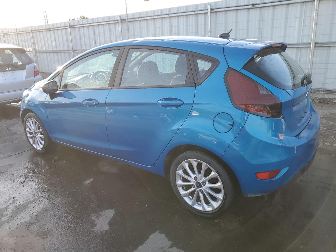 Image 2 of 2014 FORD FIESTA SE 2014 with VIN 3FADP4EJ0EM183125