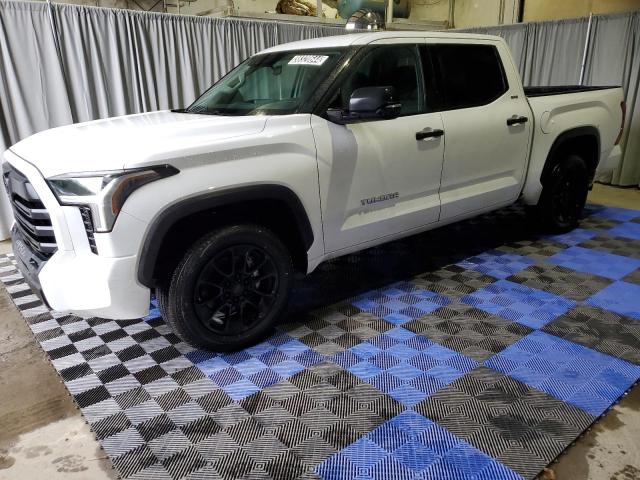 Изображение 1 2022 TOYOTA TUNDRA CREWMAX SR 2022 с VIN 5TFLA5AB2NX001818