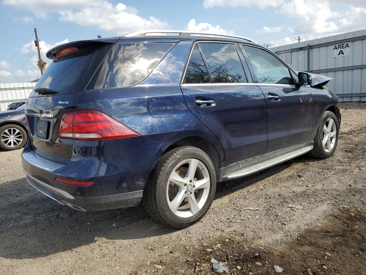 Изображение 3 2017 MERCEDES-BENZ GLE 350 4MATIC 2017 с VIN 4JGDA5HB5HA885735