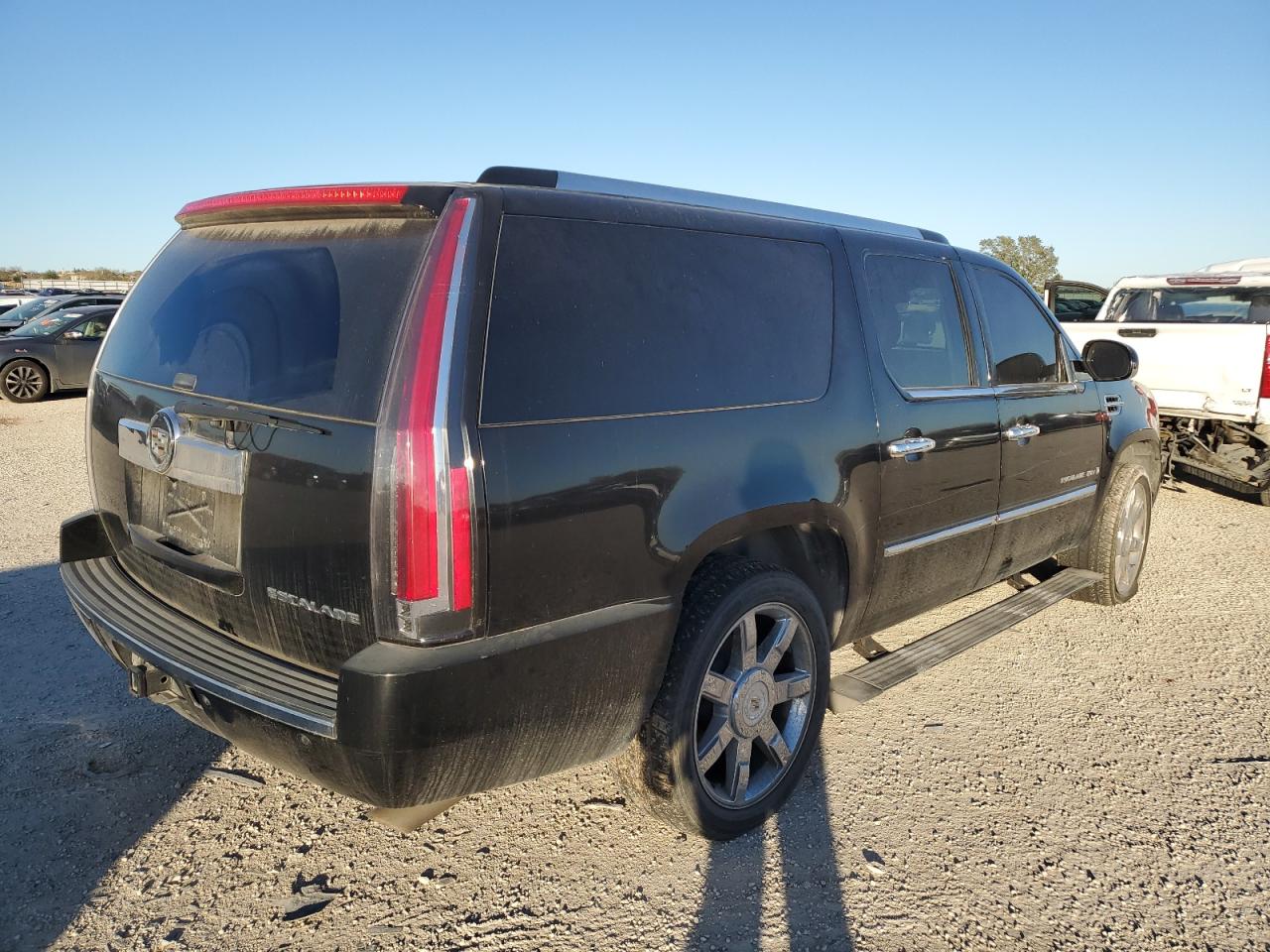 Изображение 3 2008 CADILLAC ESCALADE ESV 2008 с VIN 1GYFK66848R268913