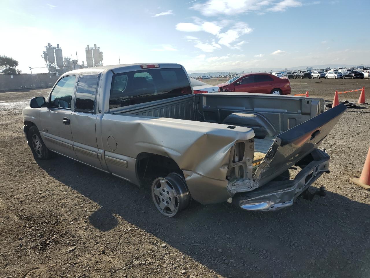 Image 2 of 2001 CHEVROLET SILVERADO C1500 2001 with VIN 1GCEC19V41Z327810