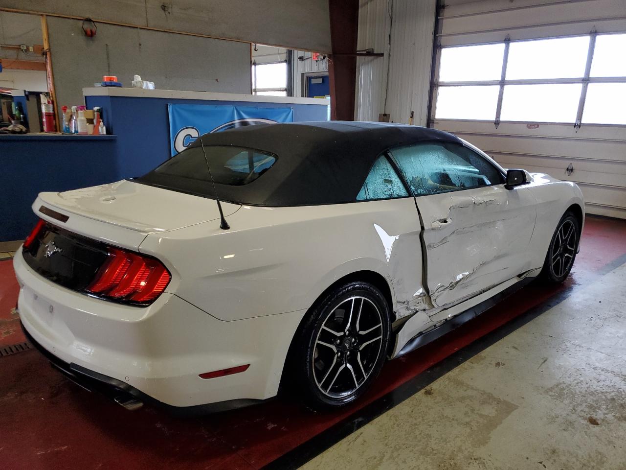 Изображение 3 2022 FORD MUSTANG  2022 с VIN 1FATP8UH8N5119261