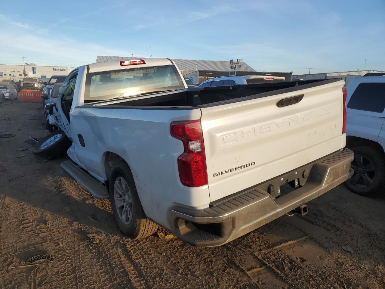 Изображение 2 2023 CHEVROLET SILVERADO C1500 2023 с VIN 3GCNAAEDXPG295876