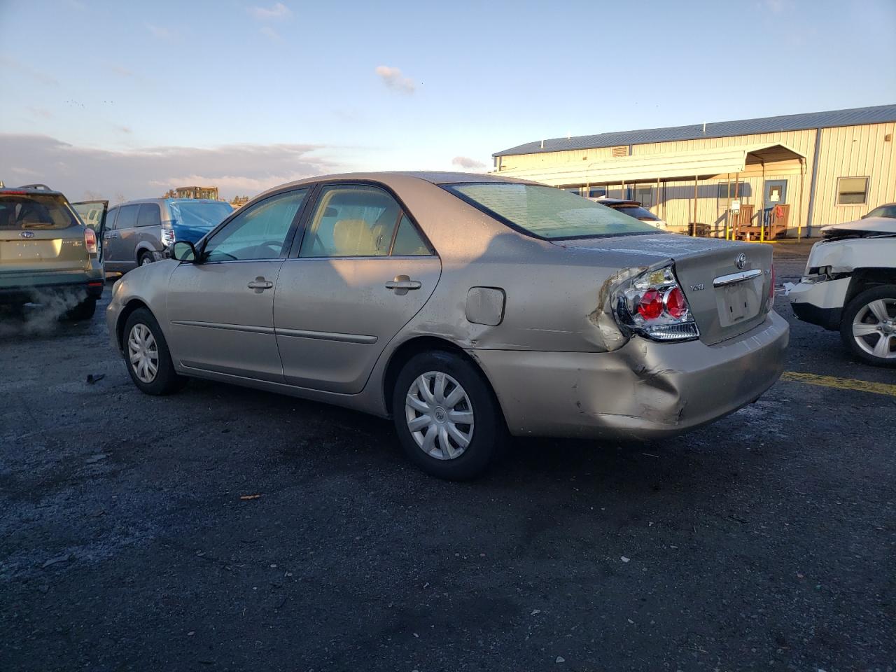 Image 2 of 2006 TOYOTA CAMRY LE 2006 with VIN 4T1BE32K96U143102