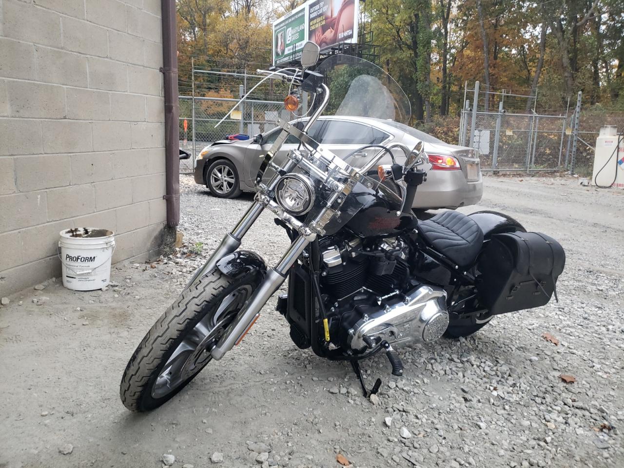 Obraz 2 z 2023 HARLEY-DAVIDSON FXST  2023 z VIN 1HD1BVJ19PB073755
