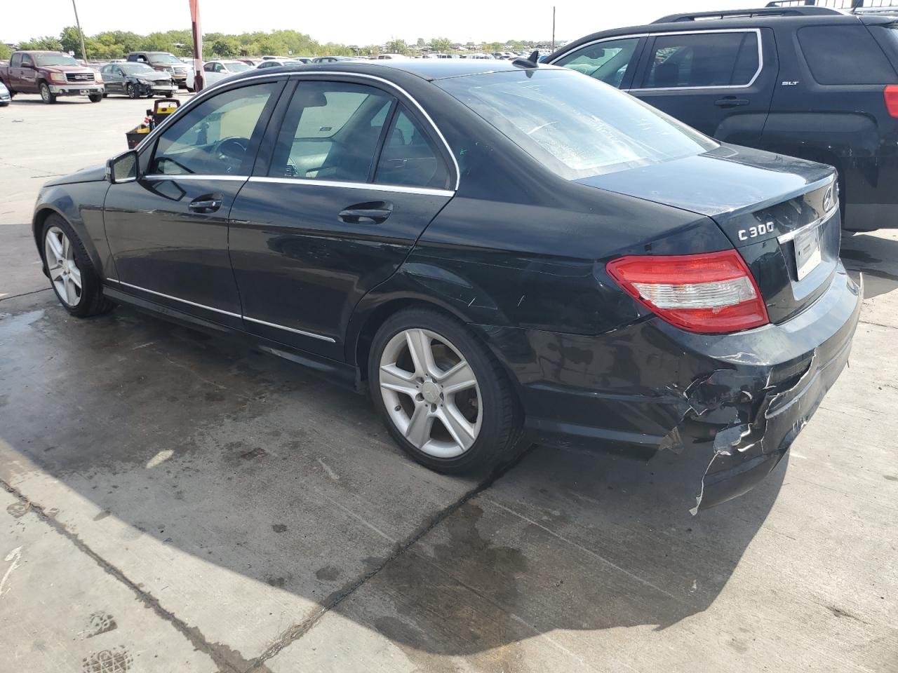 Image 2 of 2010 MERCEDES-BENZ C 300 2010 with VIN WDDGF5EB5AR120870