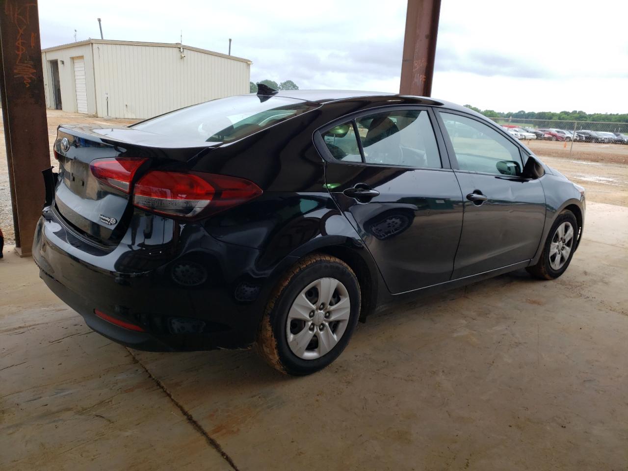 Image 3 of 2018 KIA FORTE LX 2018 with VIN 3KPFK4A73JE271957