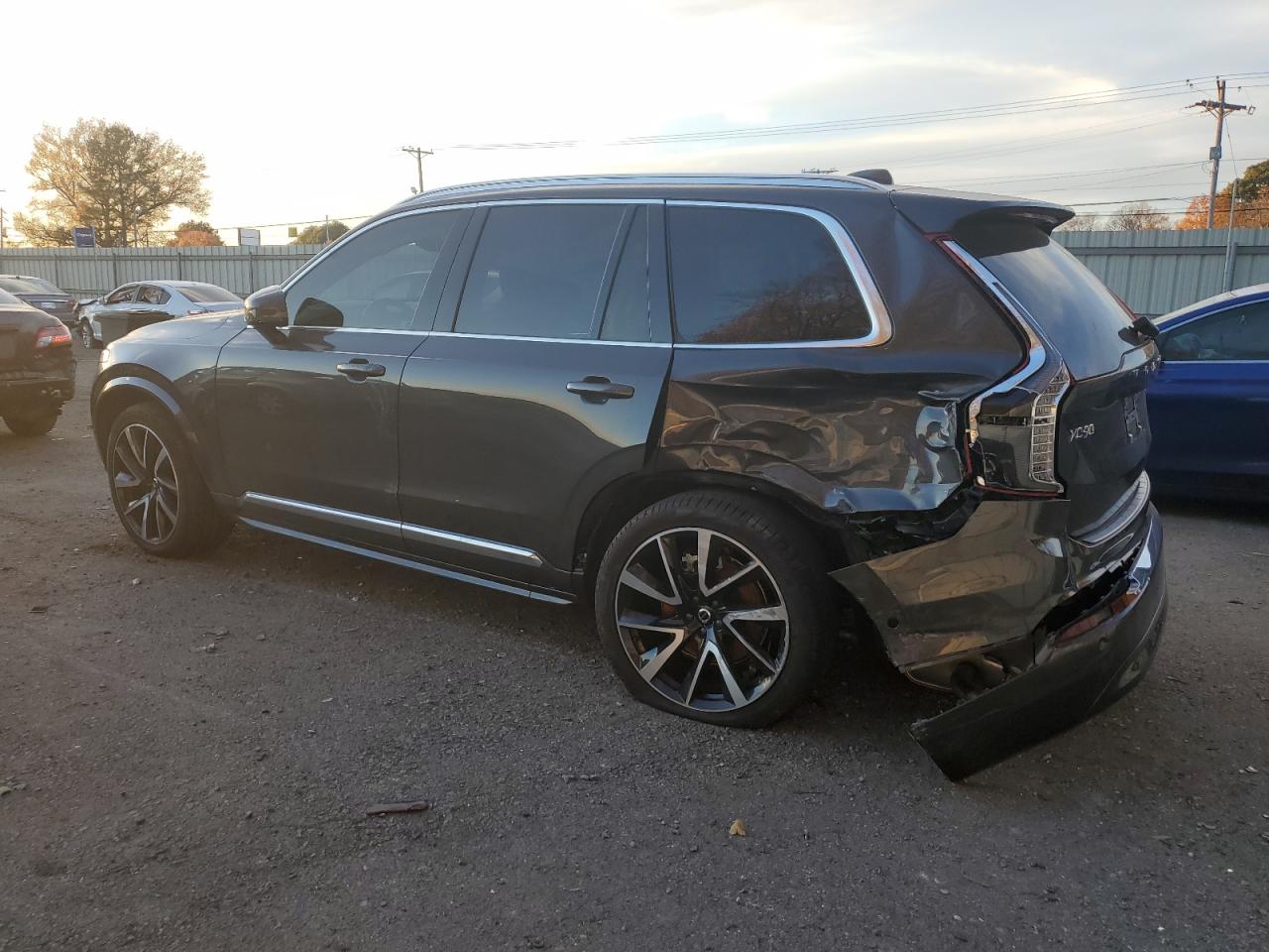 Изображение 2 2023 VOLVO XC90 PLUS 2023 с VIN YV4062PN0P1990211