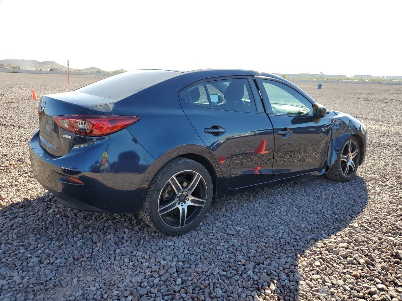Image 3 of 2016 MAZDA 3 SPORT 2016 with VIN JM1BM1T75G1286332