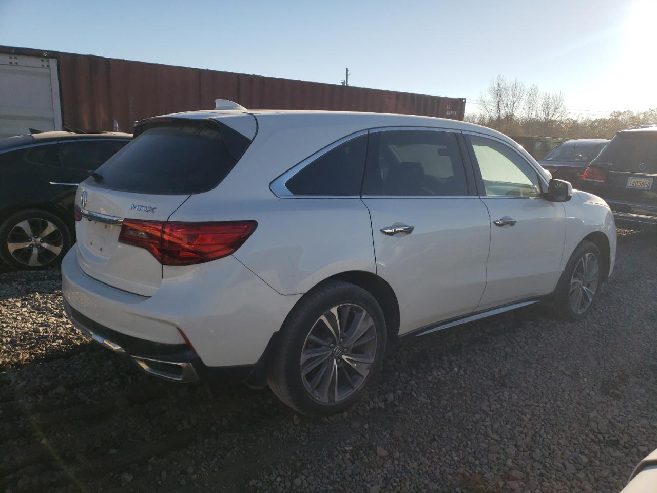 Obraz 3 z 2018 ACURA MDX TECHNOLOGY 2018 z VIN 5J8YD3H5XJL009170